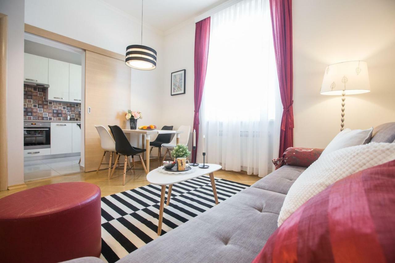 Angela Main Street Luxury Oasis & Free Parking Apartamento Zagreb Exterior foto